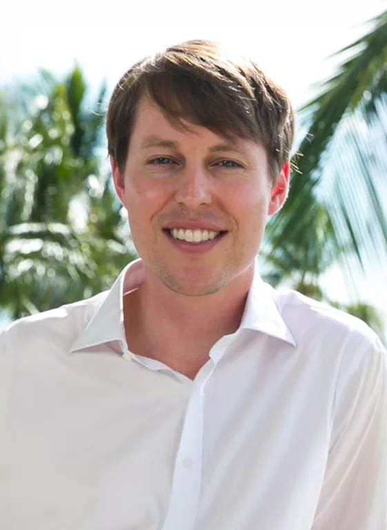 Headshot of Nathan Donohoe